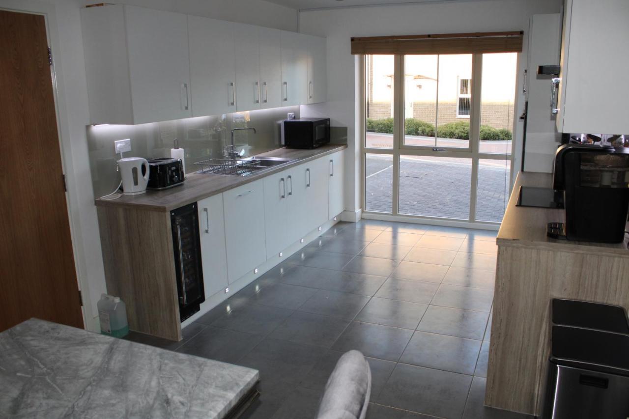 Haven - Spacious Luxury Home Perfect For Families, Couples And Contractors! 5Mins To Xscape And Junction 32! Castleford Exterior foto